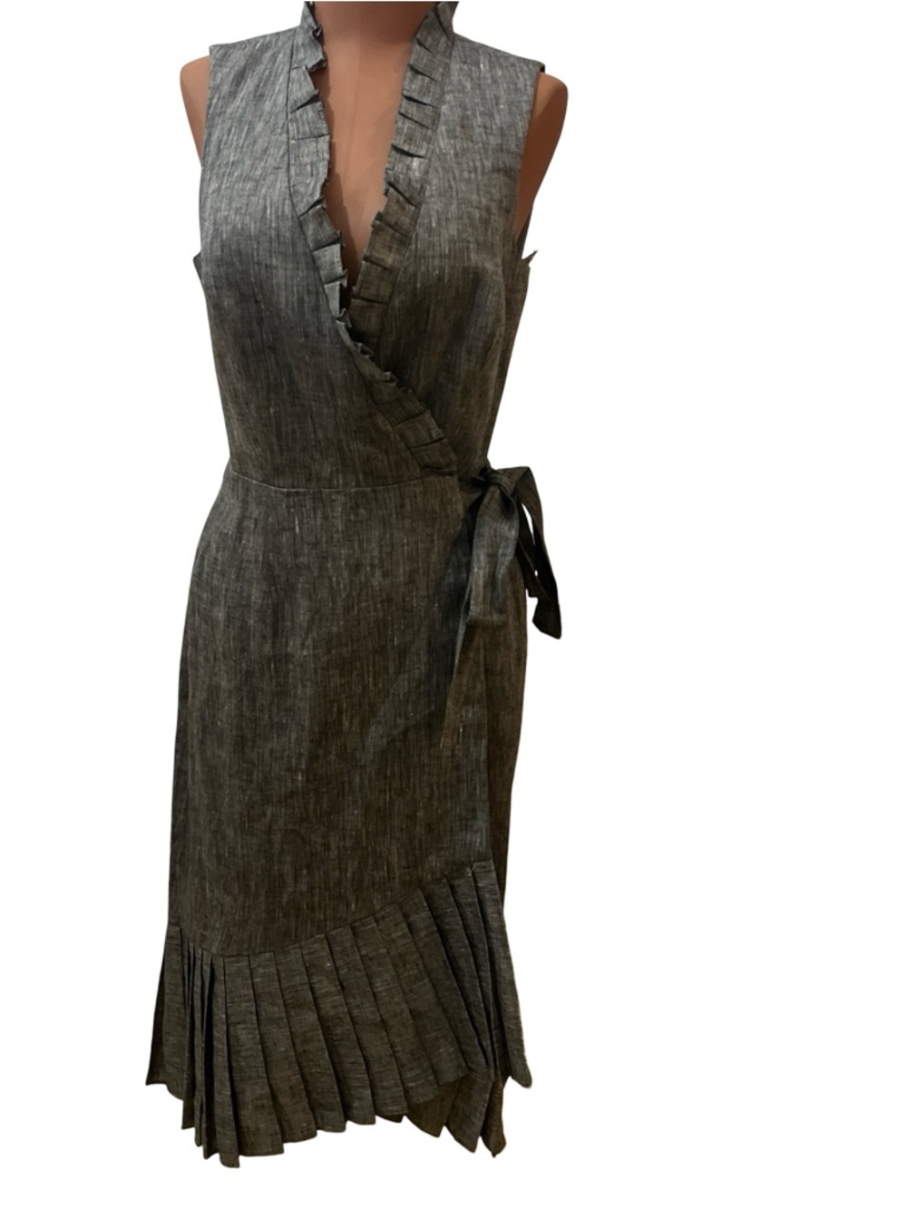 SHANI Sleeveless Wrap Dress with Pleated Hem Size 4